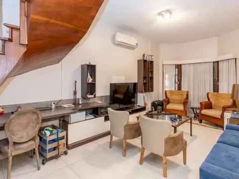 Casa 4 ambientes con 4 baños