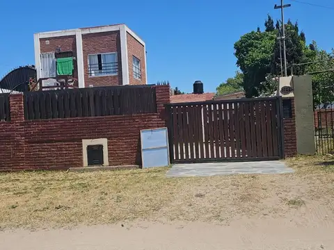 Complejo de departamentos en venta - 4 UFS - 300Mts2 - Las Toninas