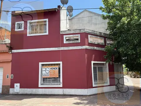 Casa 3 Ambientes en Venta - Haedo