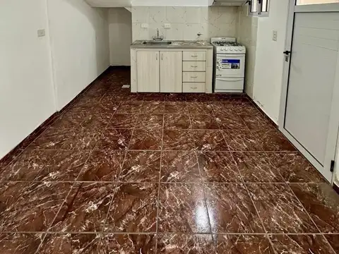 Depto Tipo Casa en Alquiler de 2 ambientes