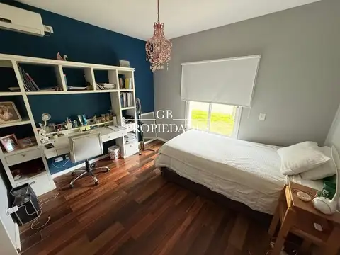 Venta de Casa 5 AMBIENTES en Barrio Privado El Recodo