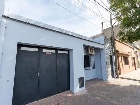 Avenida Ángel V. Peñaloza 6400