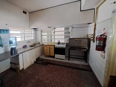 Avenida Primera Junta 4800