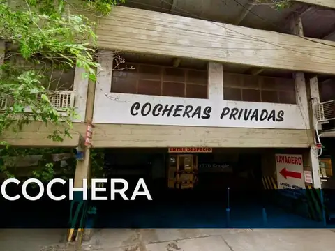 VENTA DE COCHERA CENTRICA
