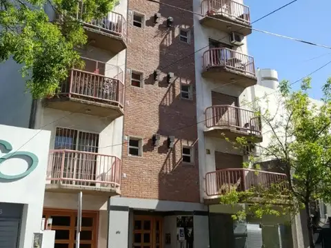 Gral Mitre 600, Piso 2