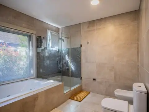 Hotel en Venta en Alberdi, Rosario