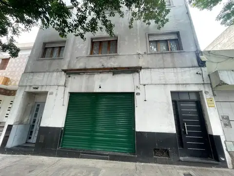 Avenida Mariano Acosta 1300