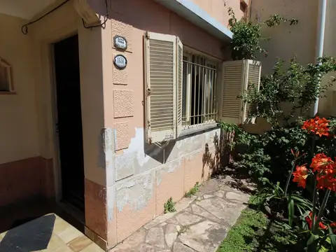 Luis Viale 1100