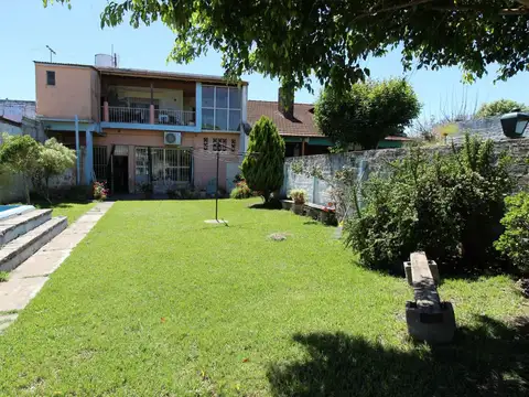 Depto Tipo Casa en Venta de 4 ambientes