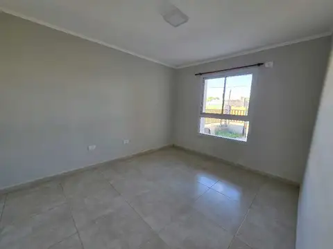 Casa en Alquiler en Concepcion Del Uruguay, $ 450.000