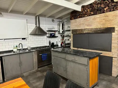 PH 4 AMBIENTES C/QUINCHO 