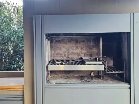 Casa 6 ambientes con 3 baños