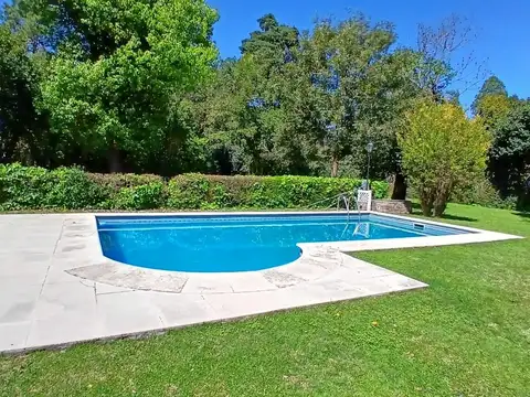 Casa 6 ambientes con 4 baños