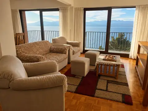 EXCEPCIONAL DTO MUY AMPLIO CON PLENA VISTA AL LAGO