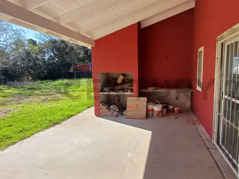 VENTA CASA  02 AMB A  TERMINAR PARQUE SAKURA