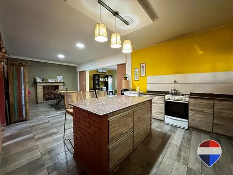 CASA 5 AMBIENTES EN VENTA SANTO DOMINGO CON PILETA