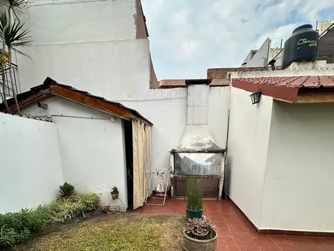 VENTA - VILLA MADERO - LINDA CASA MULTIFAMILIAR - LISTA PARAMUDARTE - IDEAL 2 FAMILIAS