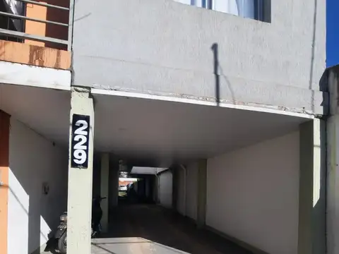 Juan J Castelli 200, Piso 1