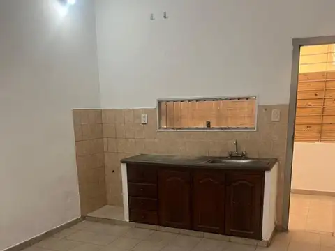 Departamento en Alquiler en Villa Centenario, $ 600.000