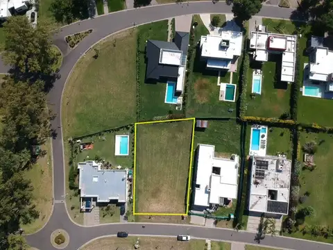 Lote en Venta en Barrio Monet Orientación NE