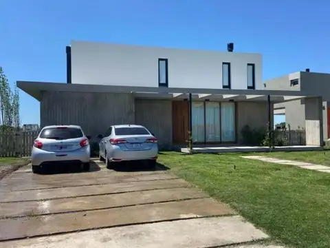 Casa  en Venta en San Sebastian, Escobar, G.B.A. Zona Norte