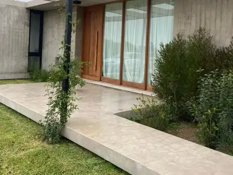 Casa en Venta en San Sebastian, USD 285.000