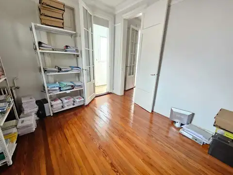 Venta Oficina 5 amb San  Nicolás frente al T Colón