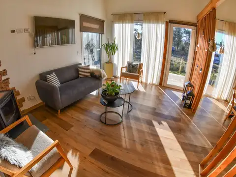 Casa Bariloche 3 dorm. Lote 1131 Mts 1 planta