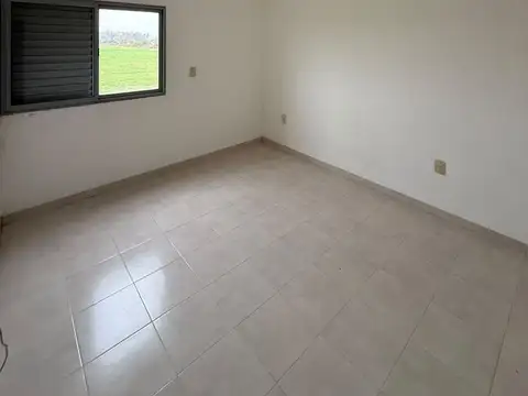 Departamento en Alquiler en Esperanza, $ 450.000