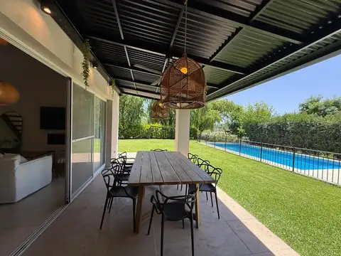 Casa en Alquiler en La Madrugada, $ 2.300.000