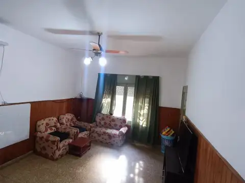 Venta | Casa con gran lote | 3 Dormitorios | Capitán Bermúdez | Bo. El Rosedal