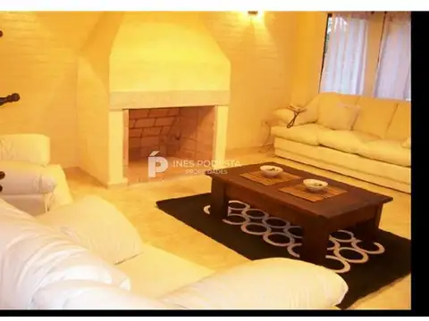 Casa en Alquiler de 4 dormitorios