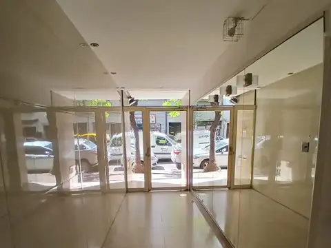 Monoambiente con balcón