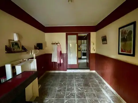 Casa 4 ambientes con 1 baño