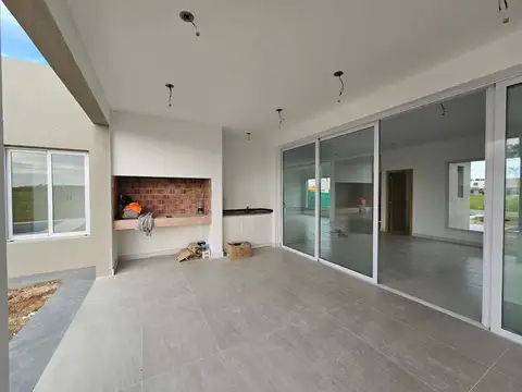 ALQUILER ANUAL CASA 4 AMB PRADOS DEL OESTE MORENO