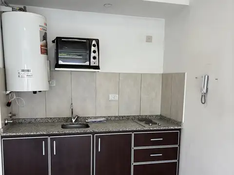 Departamento en Alquiler en Remedios De Escalada, $ 320.000