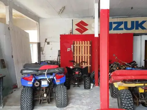 Local en Venta Via Púb.