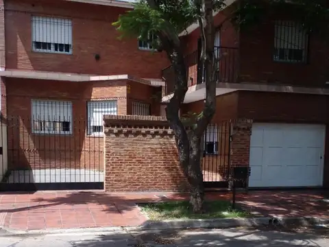 Casa en Florida Mitre/Este en venta - Estanislao del Campo al 1000