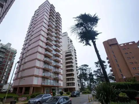 EDIFICIO TONINAS I 17° D CON COCHERA DESCUBIERTA