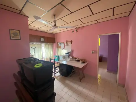 Casa en venta - 3 Dormitorios 2 Baños - 289Mts2 - Florencio Varela