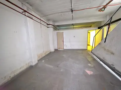 Avenida Hipólito Yrigoyen 2500