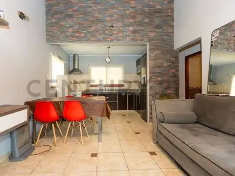 Casa Multifamiliar caseros - PERMUTA - FINANCIA