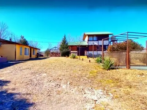 Cabañas para 4 y 5 personas: Parrillero, cochera y piscina - Barrio Villa Gloria - Villa Giardino