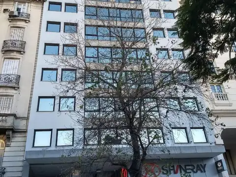 Oficina en alquiler - Centro - 129 m2- 1 cochera