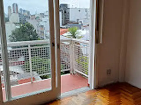 DEPARTAMENTO DE DOS AMBIENTES BAJAS EXPENSAS CON BALCON