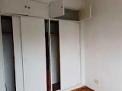 DEPARTAMENTO DE DOS AMBIENTES BAJAS EXPENSAS CON BALCON