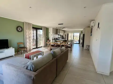 Casa en Venta en Pilar del Este - Santa Elena, USD 245.000