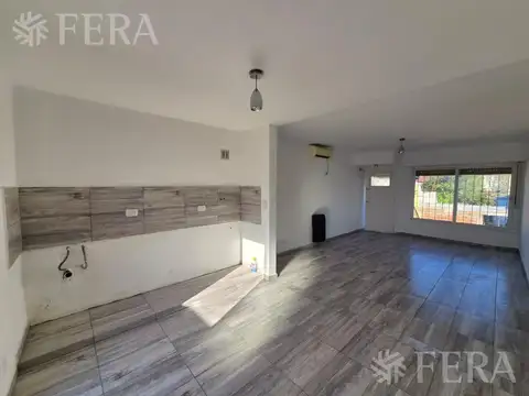 Depto Tipo Casa en Venta de 2 dormitorios