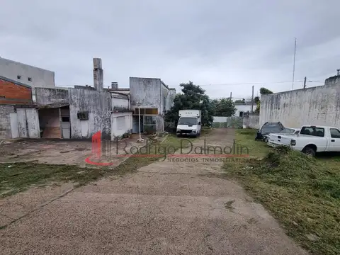 VENDO. Propiedad Céntrica ideal para desarrollo. Concordia, 