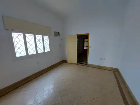 Departamento 10 ambientes con 6 baños